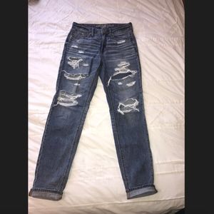 American Eagle Hi-Rise Tomgirl Jeans
